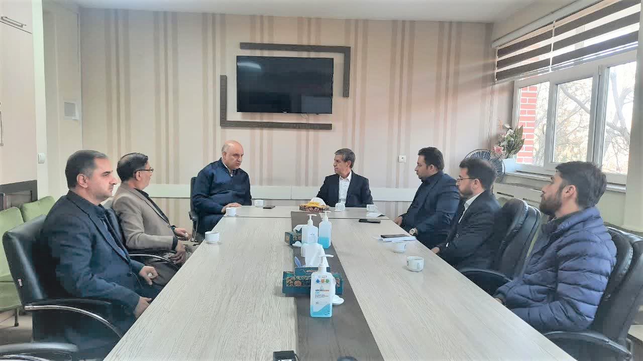 جلسه تیم مدیریت اجرایی بیمارستان رازی با دکتر رضا صدیقی نماینده مردم شریف تبریز اسکو و آذرشهر در مجلس شورای اسلامی