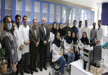 تجلیل از کارکنان آزمایشگاه بیمارستان رازی